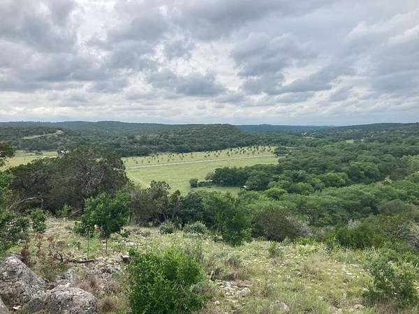 14 Acres of Land for Sale in Hunt, Texas