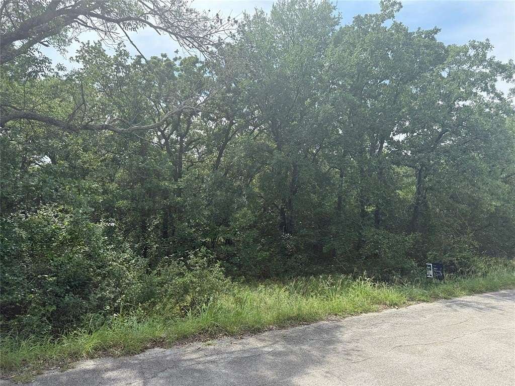 0.26 Acres of Residential Land for Sale in Runaway Bay, Texas