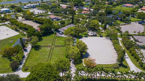 3.15 Acres of Land with Home for Lease in Wellington, Florida