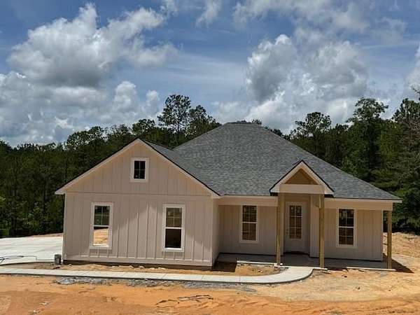 3.26 Acres of Residential Land with Home for Sale in Salem, Alabama