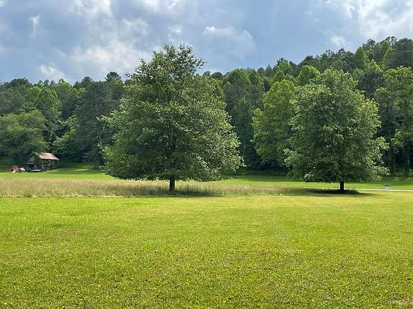 1 Acre of Land for Sale in Brasstown Township, North Carolina