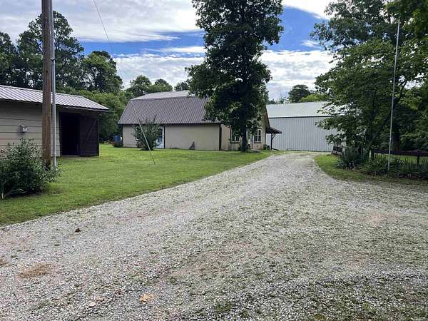 13.8 Acres of Land with Home for Sale in Mountain View, Arkansas