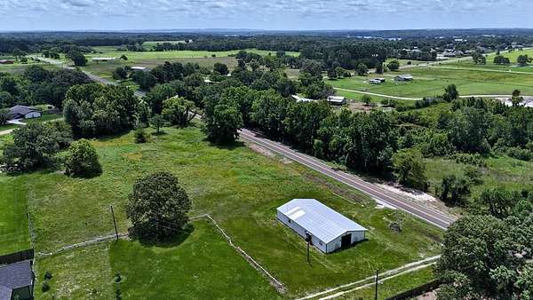 3.77 Acres of Improved Mixed-Use Land for Sale in Athens, Texas