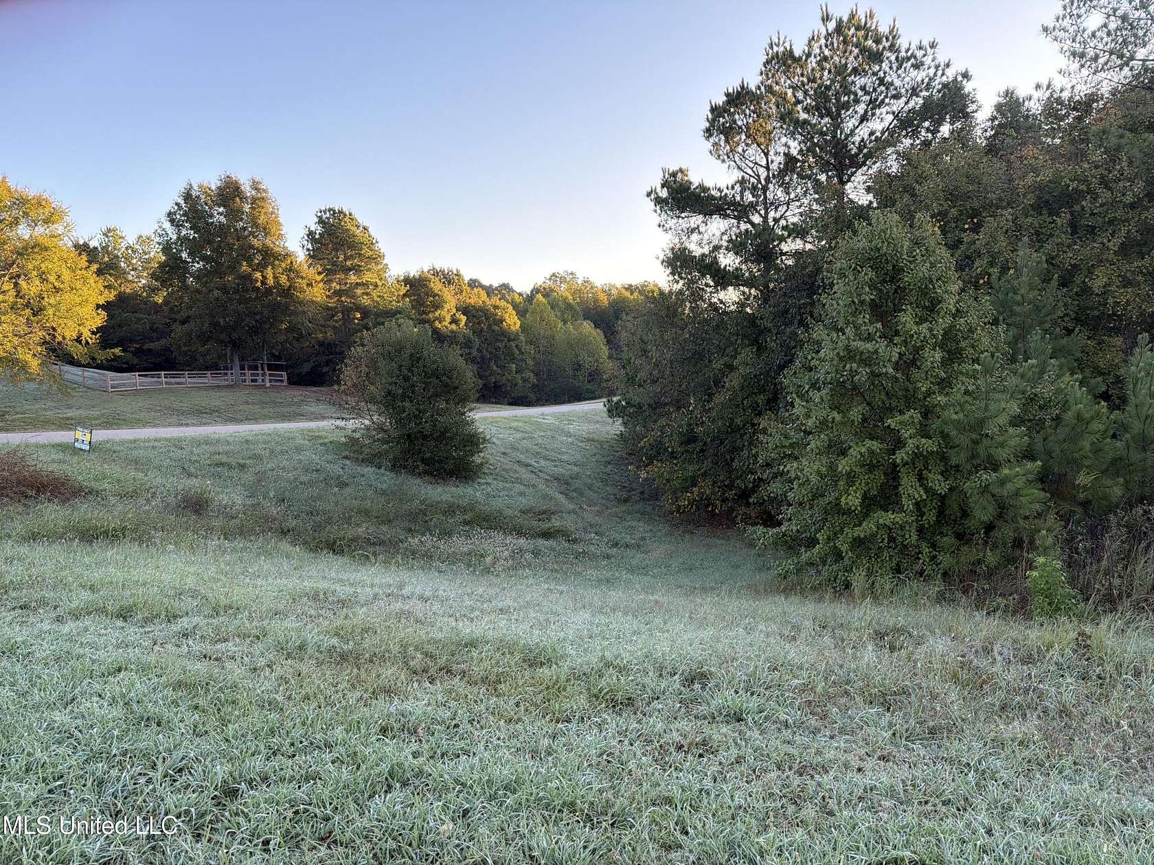 1.52 Acres of Residential Land for Sale in Byhalia, Mississippi