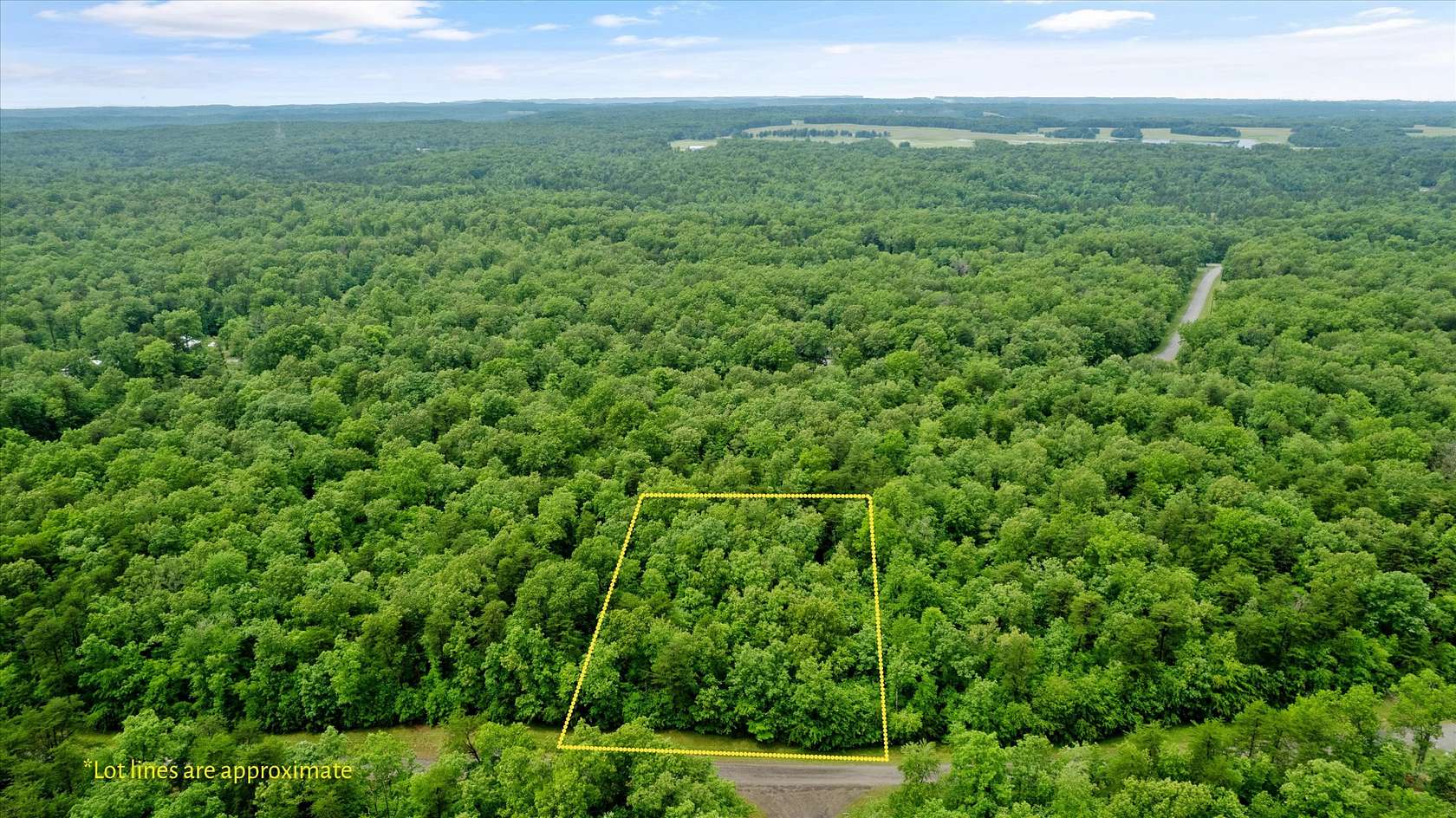 1.58 Acres of Residential Land for Sale in Monterey, Tennessee