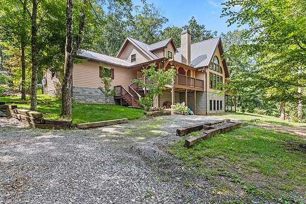 3.29 Acres of Residential Land with Home for Sale in Dunlap, Tennessee