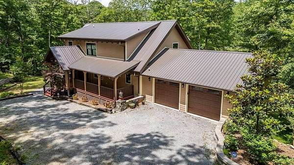 3.6 Acres of Land with Home for Sale in Dunlap, Tennessee