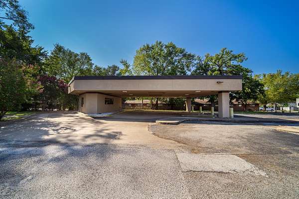1.18 Acres of Commercial Land for Sale in Longview, Texas