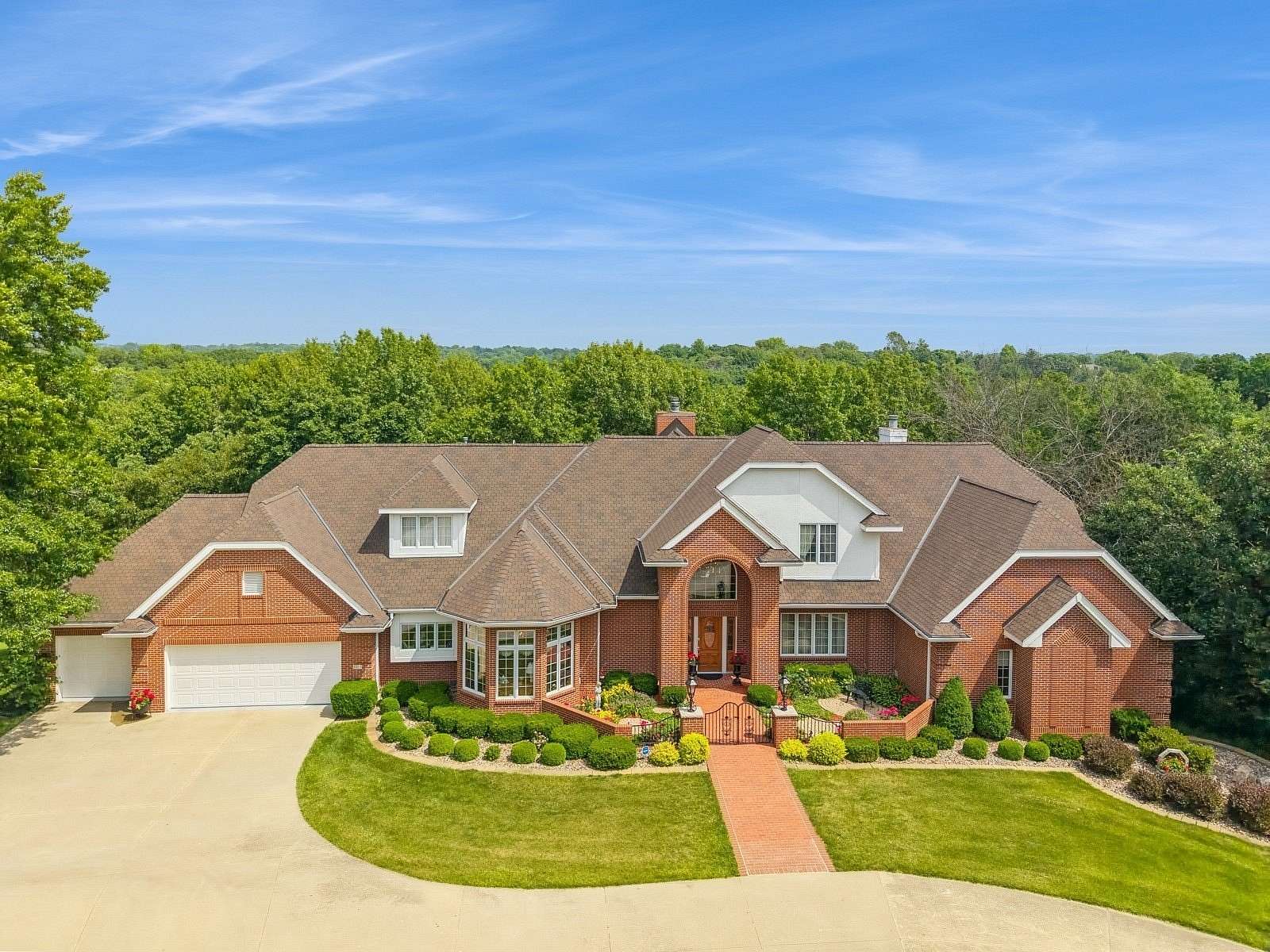 2.25 Acres of Residential Land with Home for Sale in West Des Moines, Iowa