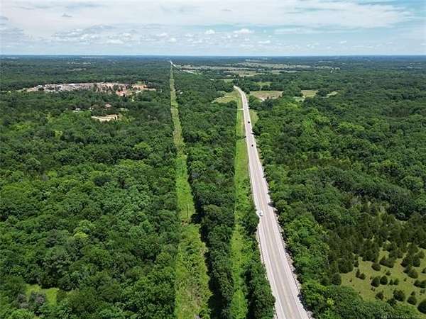 94.1 Acres of Recreational Land with Home for Sale in Earlsboro, Oklahoma