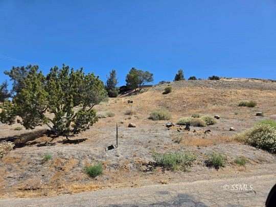 0.73 Acres of Land for Sale in Bodfish, California