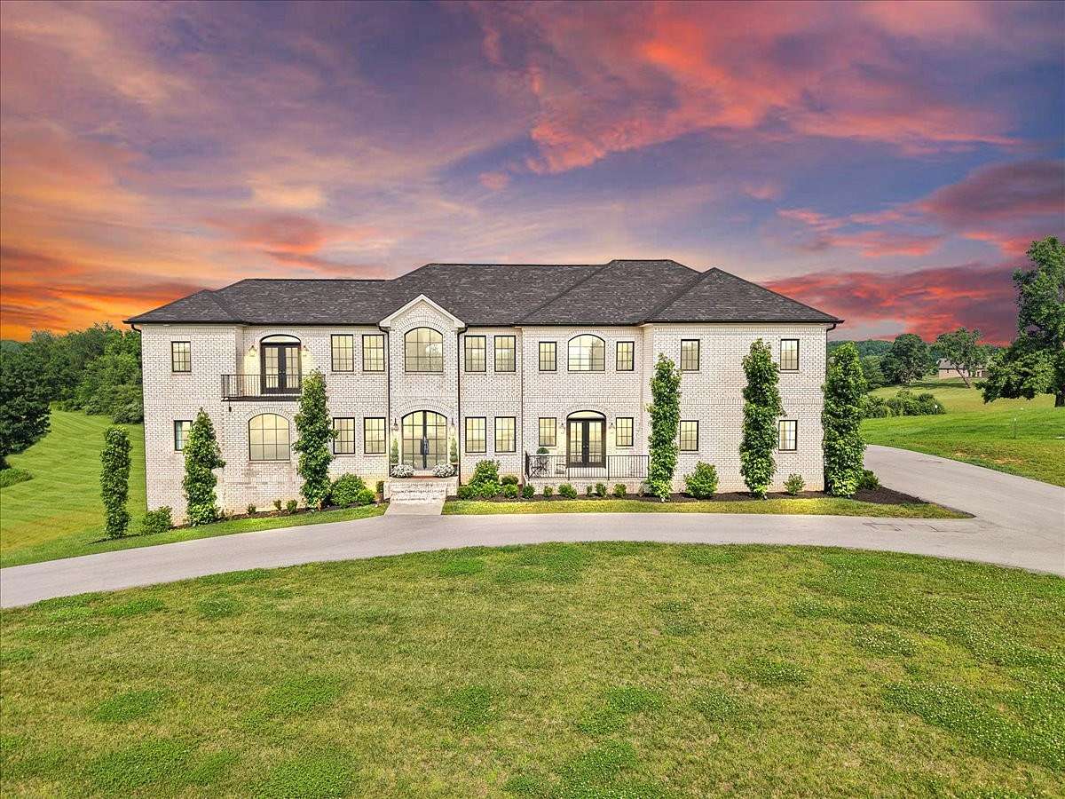 5 Acres of Residential Land with Home for Sale in Alvaton, Kentucky