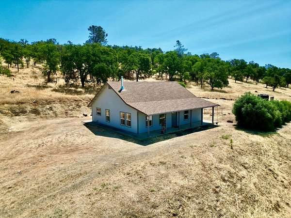 18.7 Acres of Land with Home for Sale in Copperopolis, California