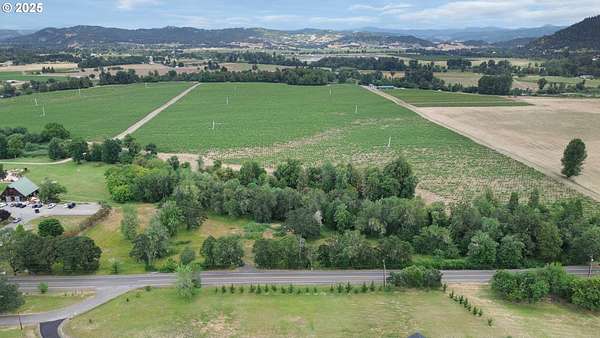 10.4 Acres of Land for Sale in Roseburg, Oregon
