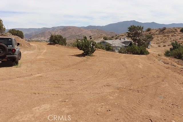 5 Acres of Land for Sale in Acton, California
