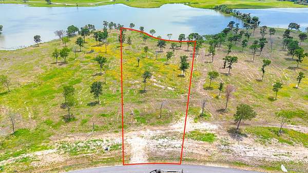 3.35 Acres of Residential Land for Sale in Corsicana, Texas
