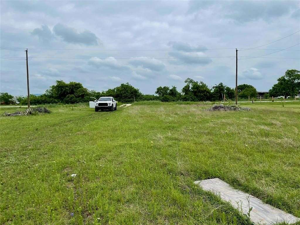 4 Acres of Residential Land for Sale in Itasca, Texas