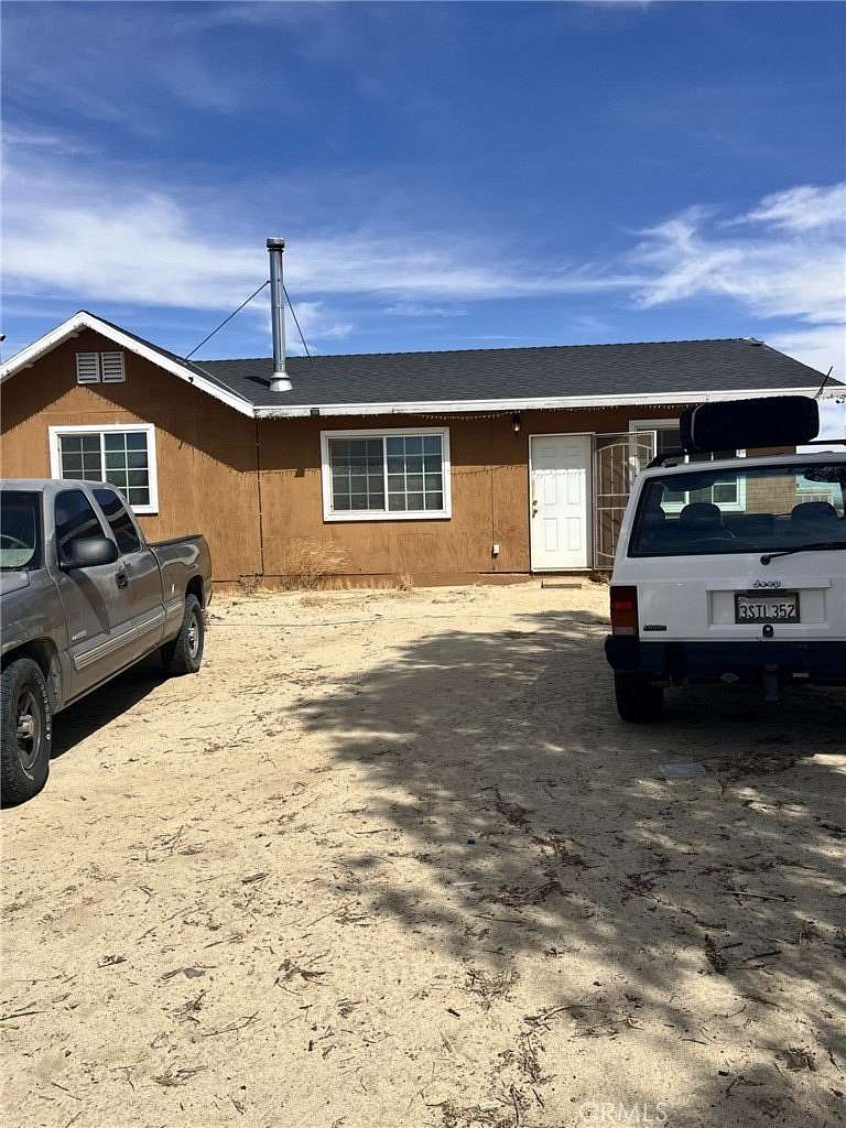 17.1 Acres of Land with Home for Sale in Palmdale, California