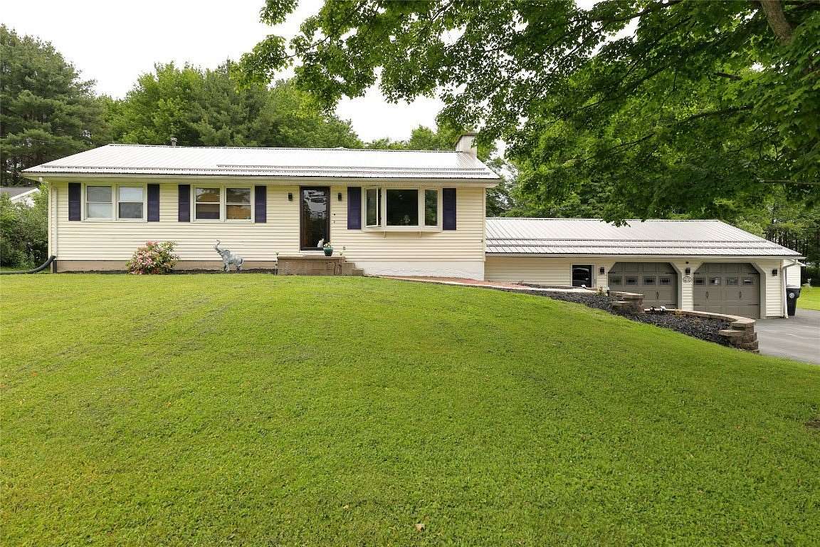 1.54 Acres of Residential Land with Home for Sale in Corry, Pennsylvania