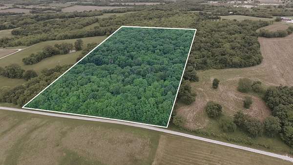 18.4 Acres of Agricultural Land for Sale in Gallatin, Missouri