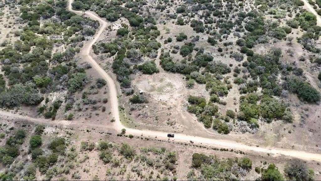 22 Acres of Recreational Land & Farm for Sale in Rocksprings, Texas
