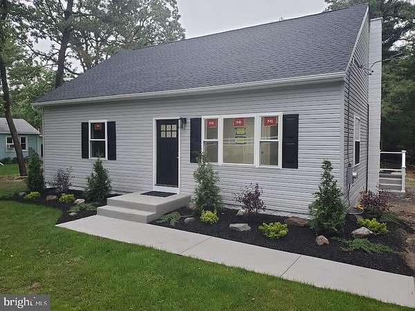 1 Acre of Residential Land with Home for Sale in Browns Mills, New Jersey