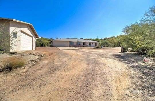 2 Acres of Residential Land with Home for Sale in Miami, Arizona