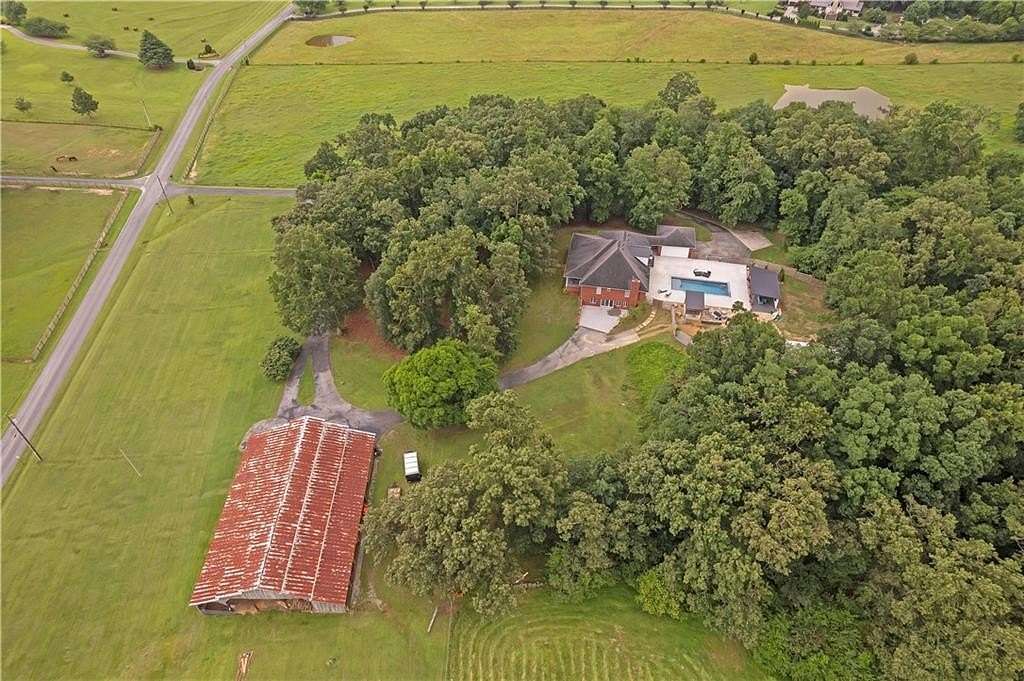 7.2 Acres of Residential Land with Home for Sale in Calhoun, Georgia