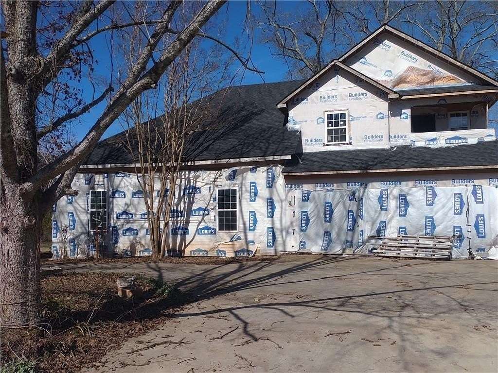 2 Acres of Residential Land with Home for Sale in Valley, Alabama