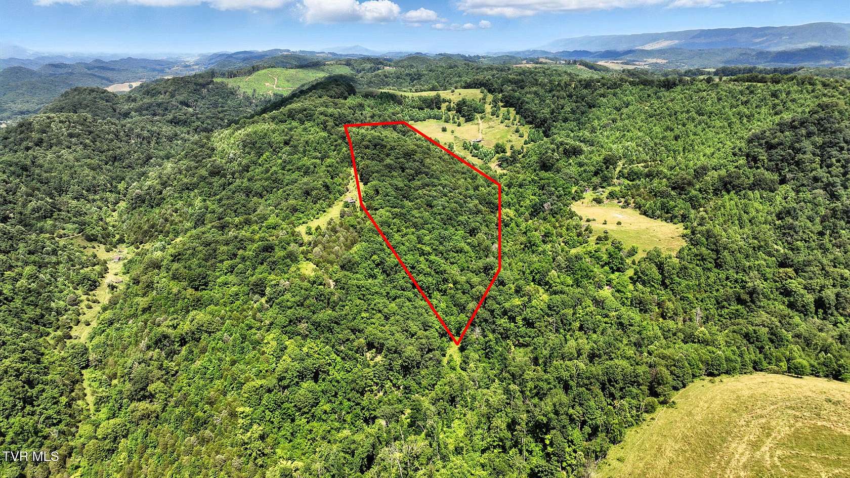 25 Acres of Recreational Land for Sale in Castlewood, Virginia