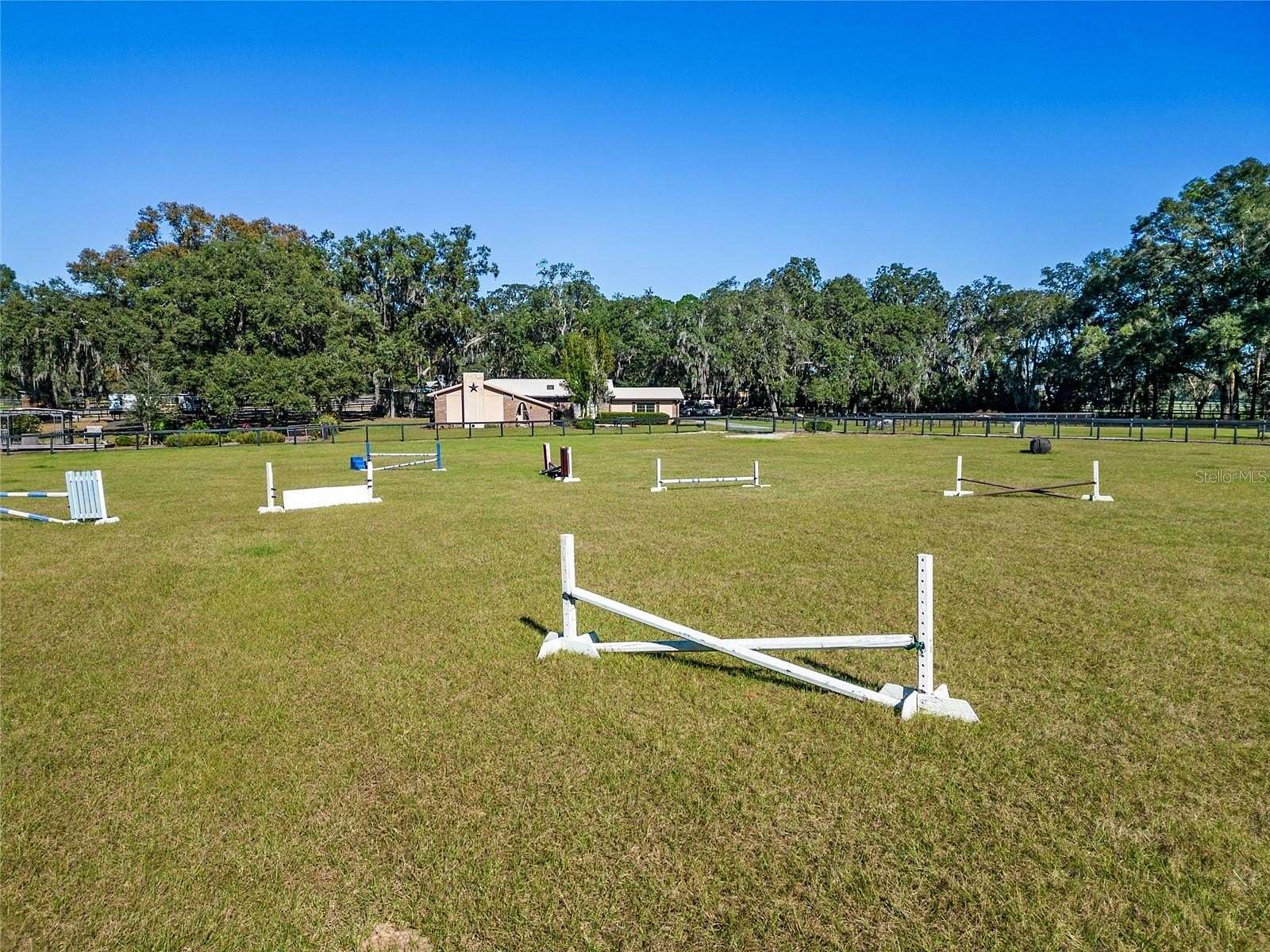 10 Acres of Land with Home for Sale in Ocala, Florida