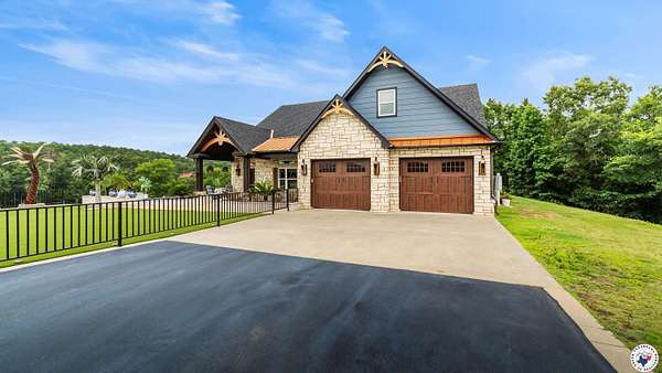 49 Acres of Land with Home for Sale in De Queen, Arkansas