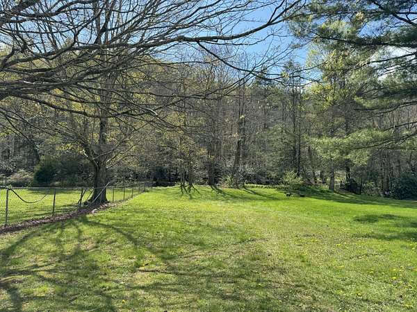 0.31 Acres of Residential Land for Sale in Charmco, West Virginia