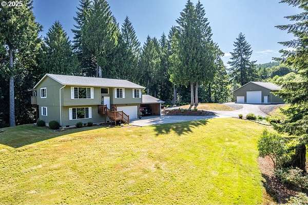 4.5 Acres of Residential Land with Home for Sale in Longview, Washington