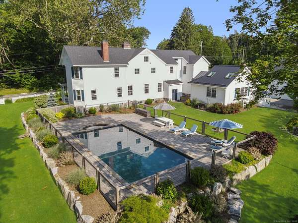 1.6 Acres of Residential Land with Home for Sale in Pomfret, Connecticut