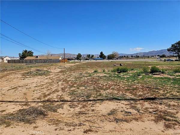 1 Acre of Residential Land for Sale in Apple Valley, California