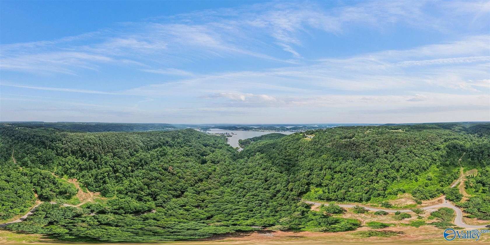 1.59 Acres of Residential Land for Sale in Guntersville, Alabama
