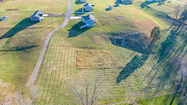 1.86 Acres of Residential Land for Sale in Albany, Kentucky