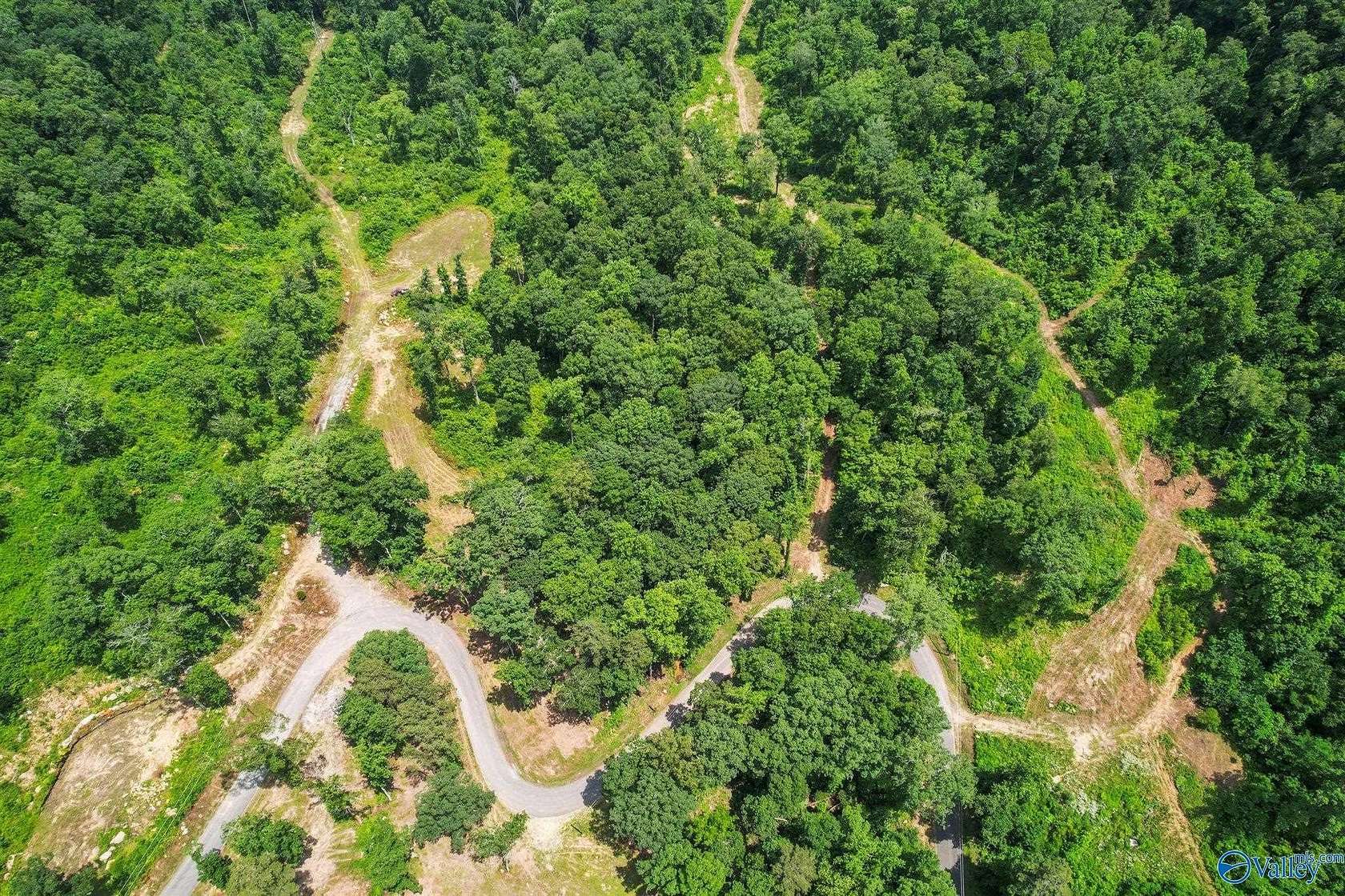 1.17 Acres of Residential Land for Sale in Guntersville, Alabama