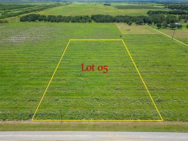 5 Acres of Residential Land for Sale in Fort Meade, Florida