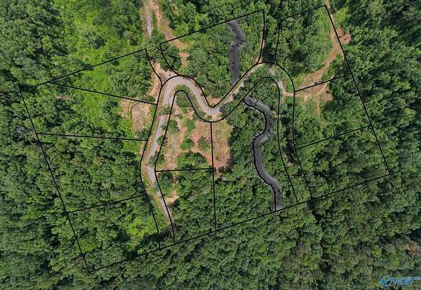 1.58 Acres of Residential Land for Sale in Guntersville, Alabama