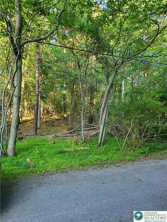0.9 Acres of Residential Land for Sale in Tobyhanna Township, Pennsylvania