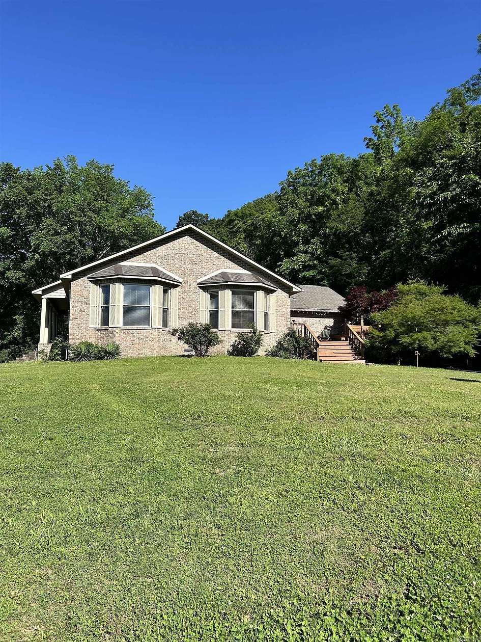 20 Acres of Land with Home for Sale in Mountain View, Arkansas