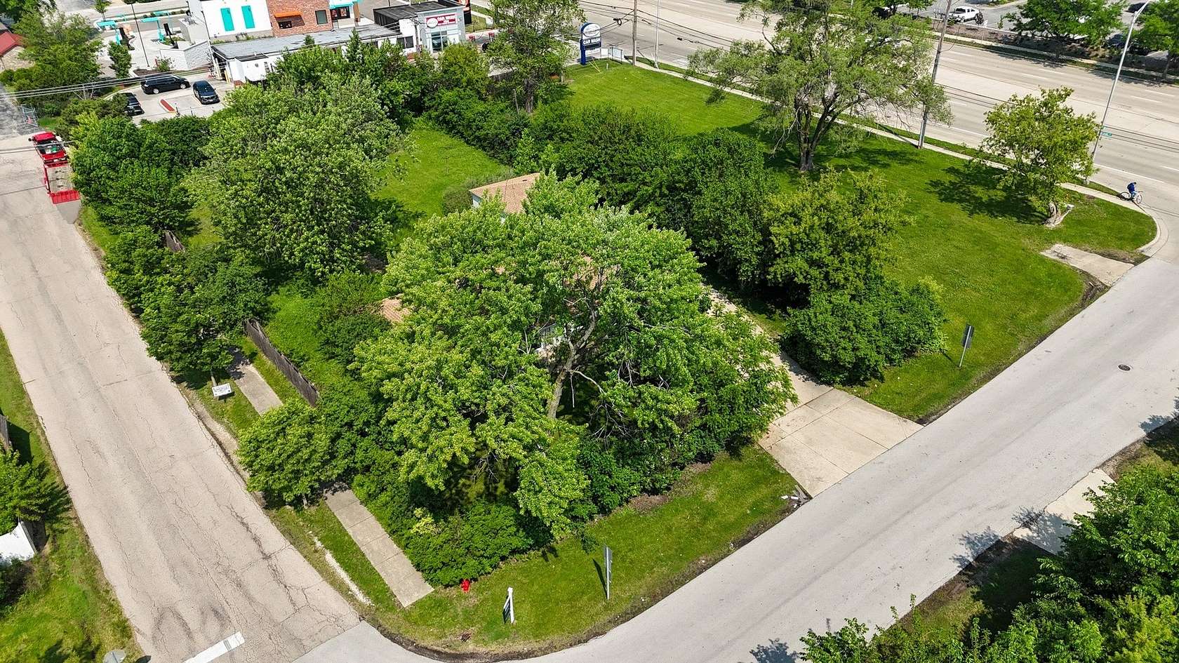 0.98 Acres of Residential Land for Sale in Hoffman Estates, Illinois