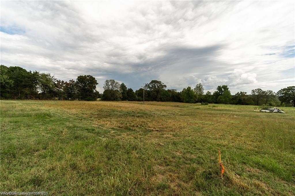9 Acres of Residential Land for Sale in Alma, Arkansas