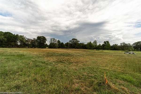 9 Acres of Residential Land for Sale in Alma, Arkansas