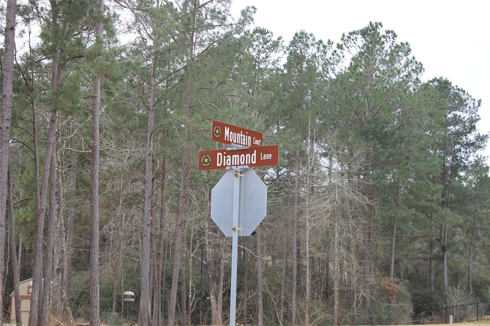 2 Acres of Residential Land for Sale in Huntsville, Texas
