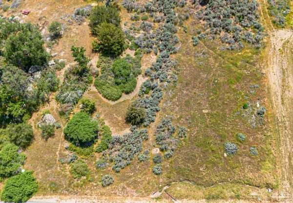 0.9 Acres of Residential Land for Sale in Tehachapi, California