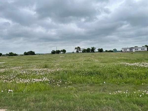 3 Acres of Residential Land for Sale in Taylor, Texas