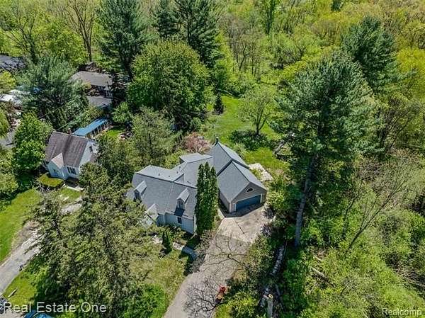 2 Acres of Land with Home for Sale in Livonia, Michigan